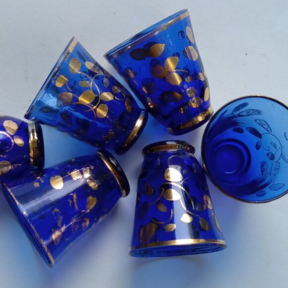 VTG Venetian Murano Cobalt Blue 6 Shot Glasses Hand Blown Hand painted 24K Gold - Picture 1 of 14